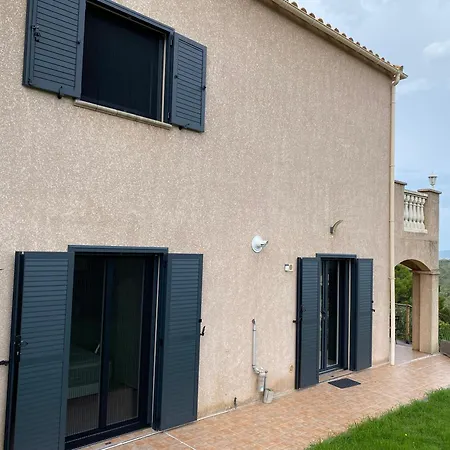 Appartamento T2 68 M2, Air-conditioned, Rez De Jardin, Piscine,120 M2 Terrasse, 4 étoiles, Porticcio *